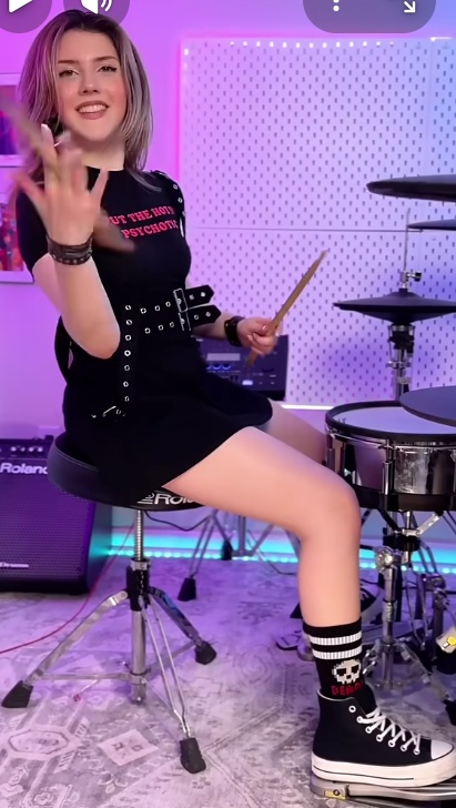 Uncensored extended AI video clip #d4629f